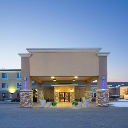 Holiday Inn Express Hotel & Suites Lexington, An Ihg Hotel Exterior photo