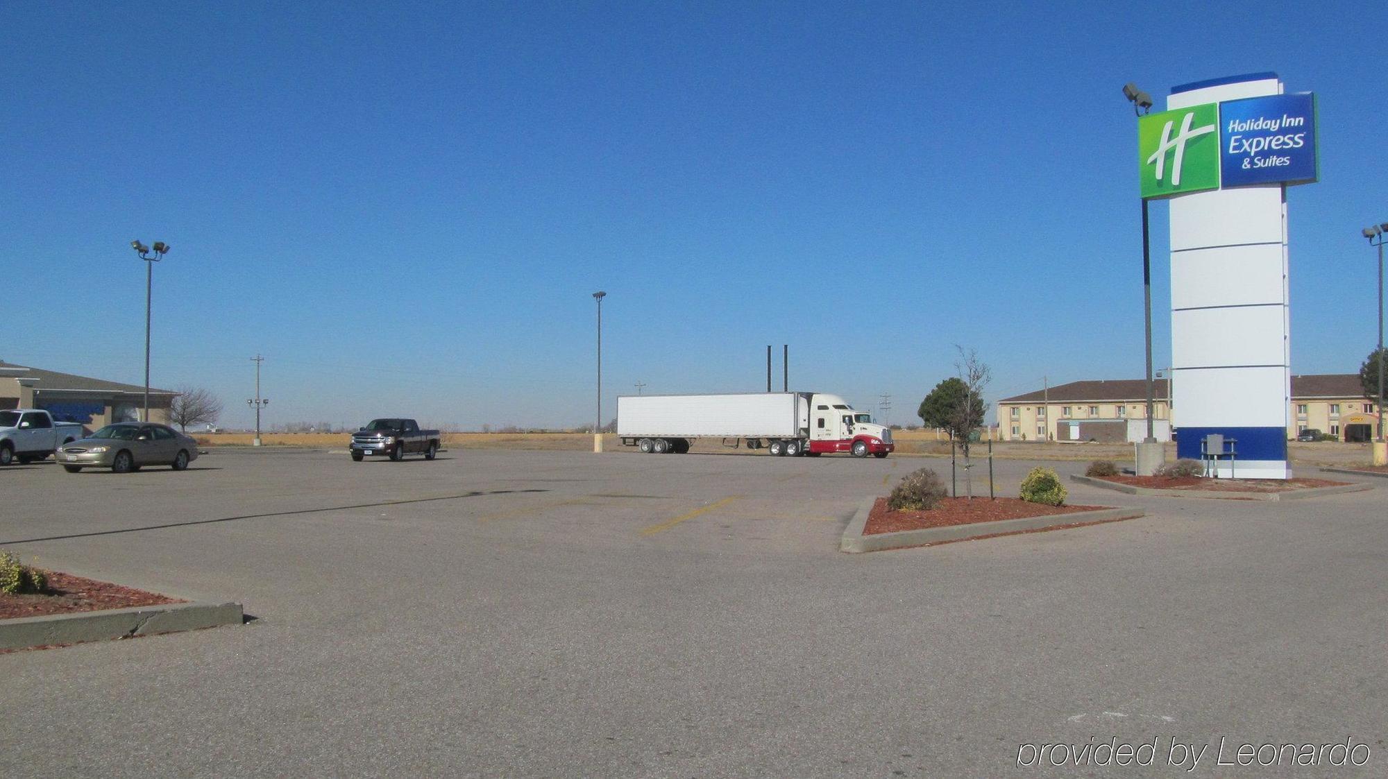 Holiday Inn Express Hotel & Suites Lexington, An Ihg Hotel Exterior photo